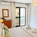 Bright And Cozy Flat By The