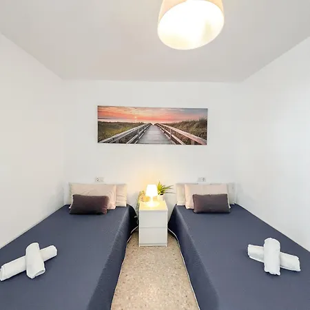 Bright And Cozy Flat By The Appartement