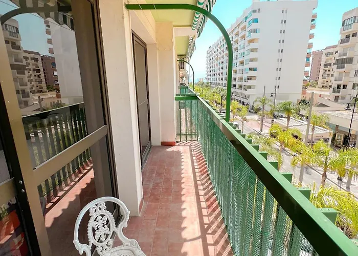 Bright And Cozy Flat By The *