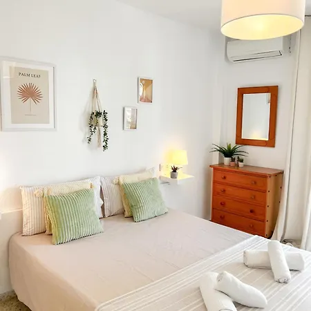 Bright And Cozy Flat By The * 푸엔히롤라