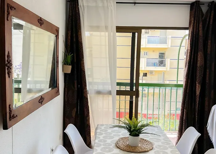 Bright And Cozy Flat By The *